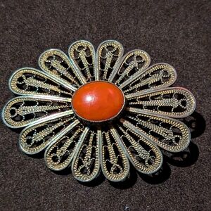 Vintage Filligree and Carnelian Brooch